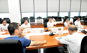 提高開放水平 創(chuàng)新驅(qū)動發(fā)展 國務(wù)院督查組一行到柳工實(shí)地督查調(diào)研