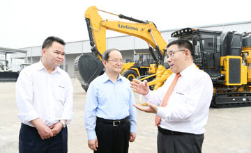 鹿心社在柳工調(diào)研時強(qiáng)調(diào) 深化改革創(chuàng)新 堅定不移走高質(zhì)量發(fā)展之路