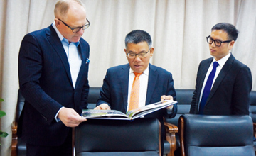 集合雙方優(yōu)勢(shì) 實(shí)現(xiàn)長(zhǎng)足發(fā)展——曾光安、Pekka Vauramo到柳工美卓（常州）現(xiàn)場(chǎng)調(diào)研