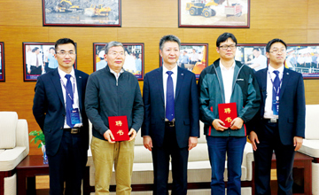 擁抱技術(shù)新時代 柳工舉辦第二屆全球工程機(jī)械技術(shù)發(fā)展高峰論壇