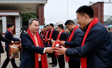 柳工集團(tuán)開展新春走訪慰問活動(dòng)