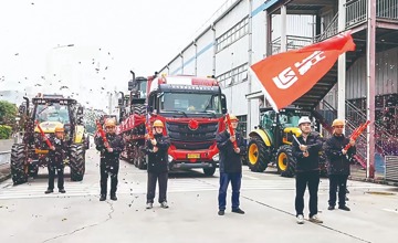 柳工農(nóng)機(jī)2026年全球訂單首發(fā)！混合動(dòng)力拖拉機(jī)啟程奔赴海內(nèi)外市場(chǎng)