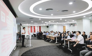 柳工舉辦“1+10+N”黨建品牌創建提升培訓班